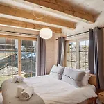 Panorama Prestige By Mrs Miggins *
